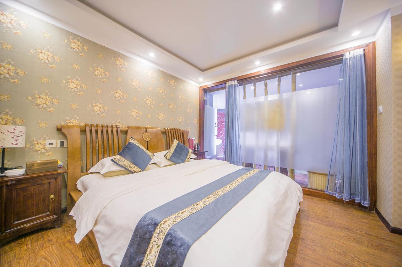 Lijiang Half Moon Bay Inn 외부 사진