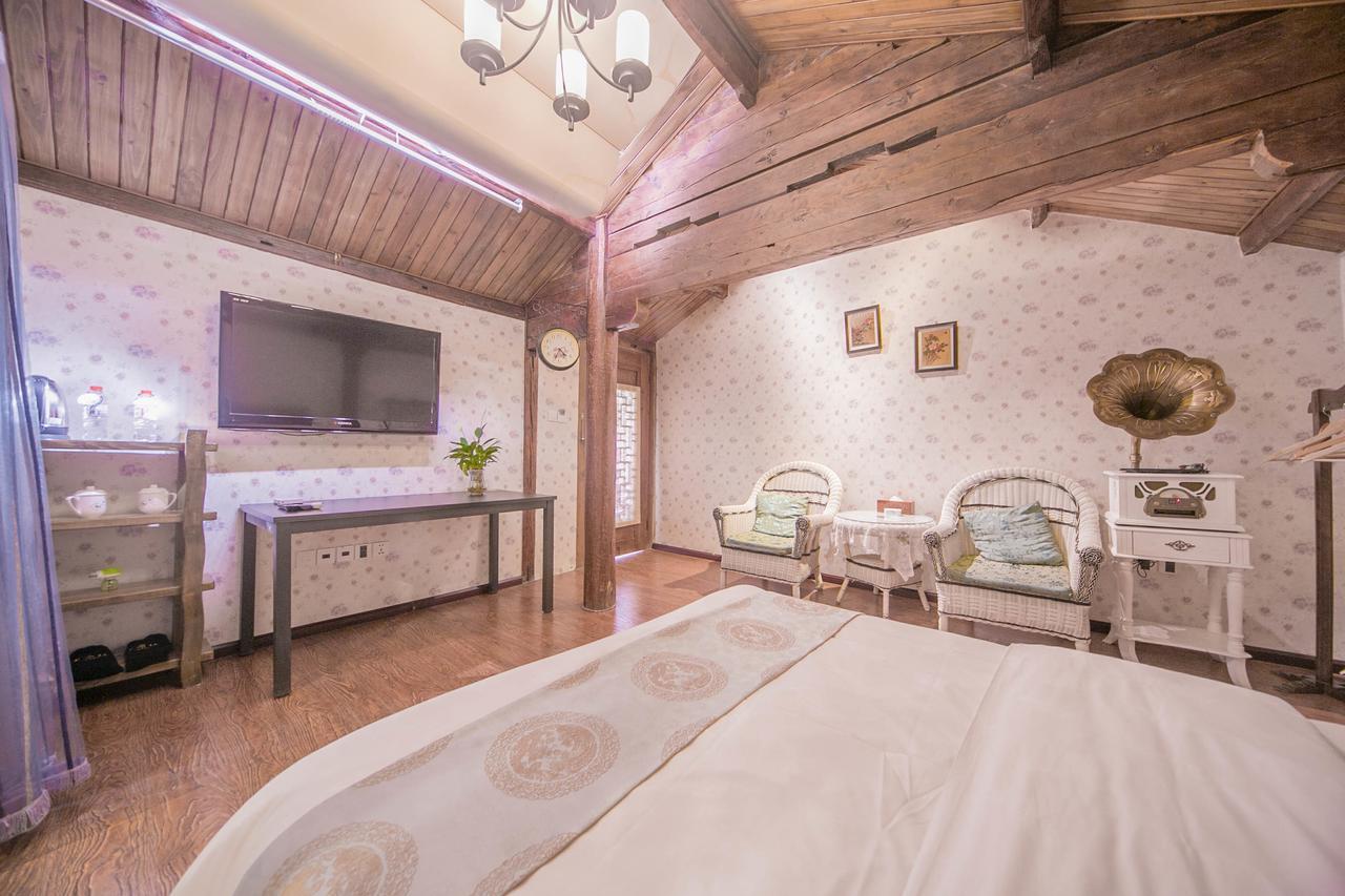 Lijiang Half Moon Bay Inn 외부 사진