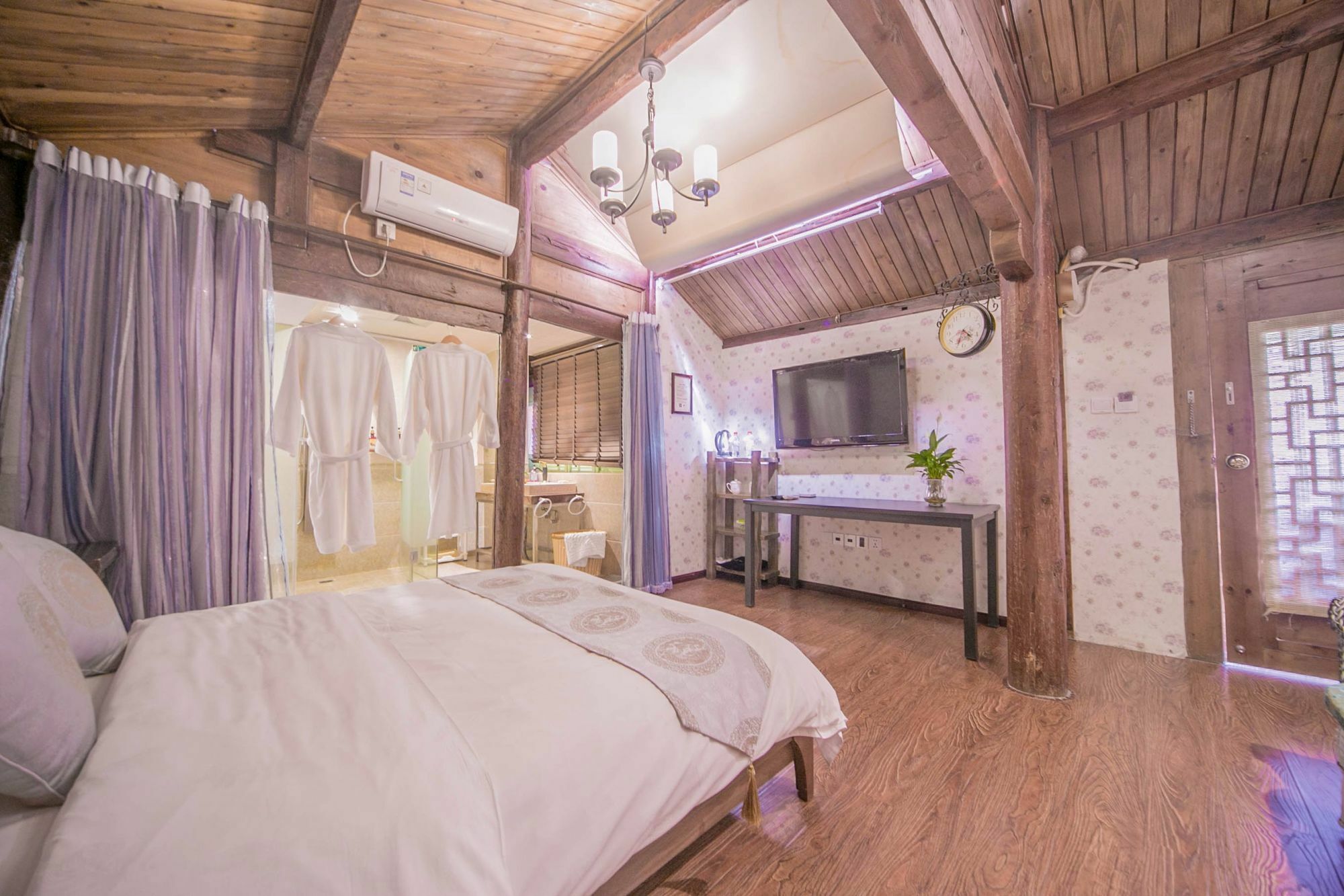 Lijiang Half Moon Bay Inn 외부 사진