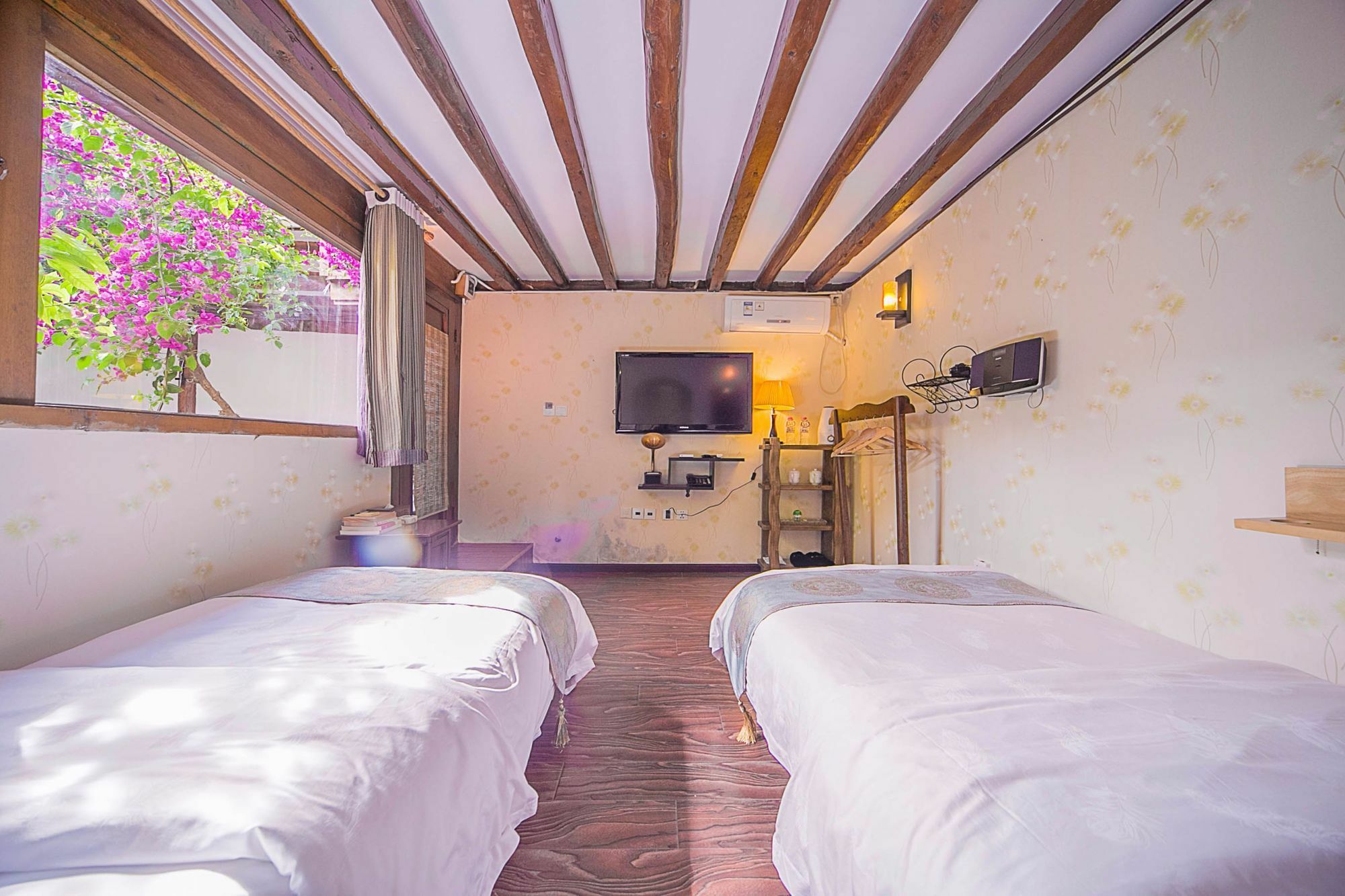 Lijiang Half Moon Bay Inn 외부 사진