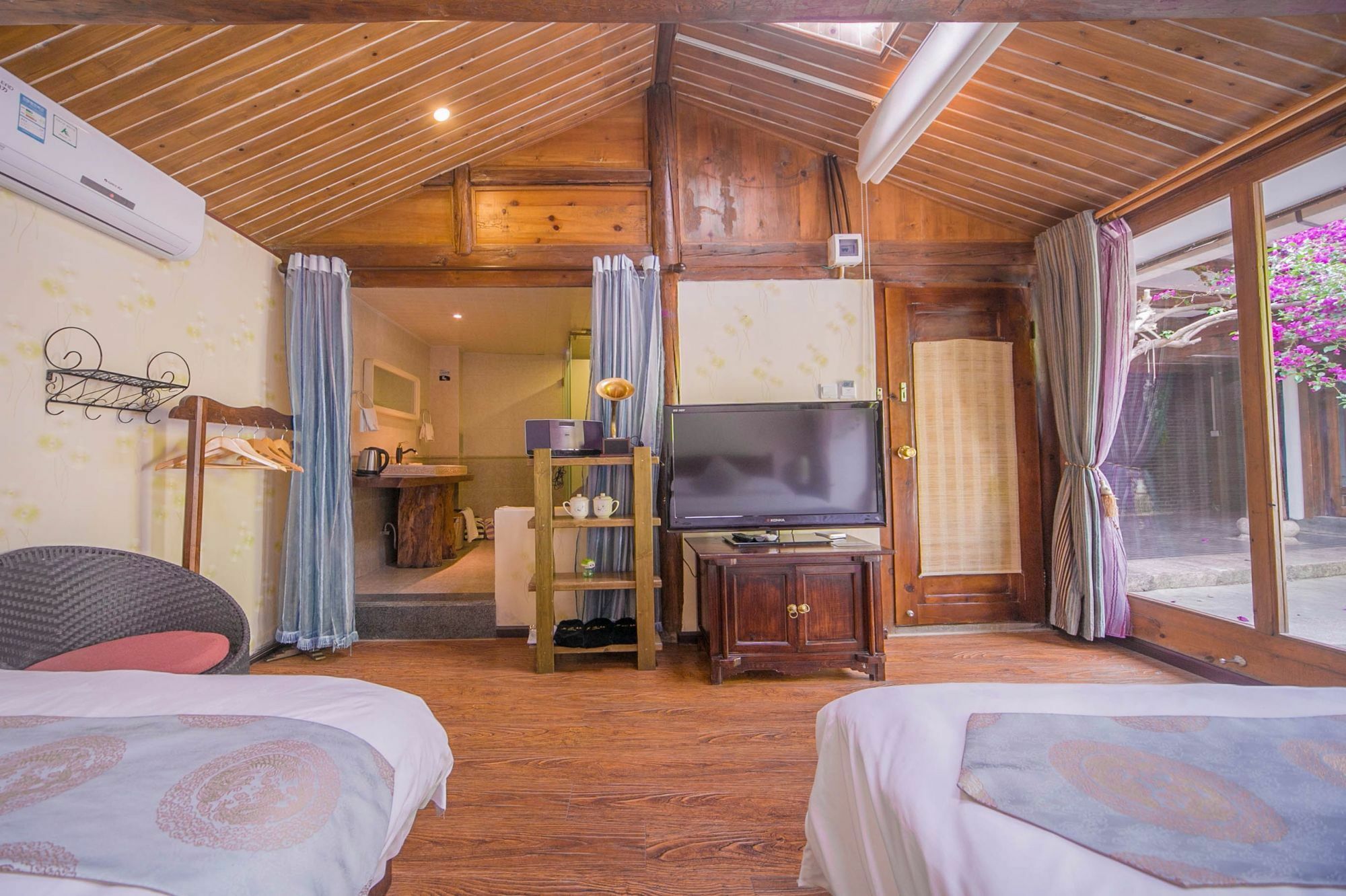 Lijiang Half Moon Bay Inn 외부 사진